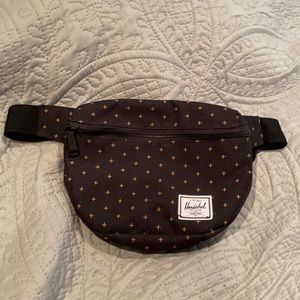 Fourteen Hip Pack